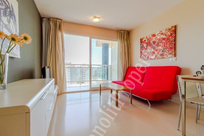 Apartamento de 1 habitación en Guardamar del Segura en alquiler con piscina garaje - 670 € (Ref: 6601953)