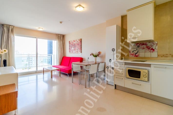 Apartamento de 1 habitación en Guardamar del Segura en alquiler con piscina garaje - 670 € (Ref: 6601953)