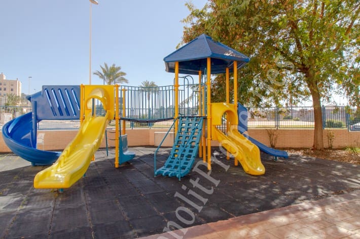 Apartamento de 1 habitación en Guardamar del Segura en alquiler con piscina garaje - 670 € (Ref: 6601953)