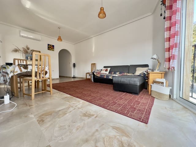 2 soverom Leilighet til leie i Jacarilla - € 600 (Ref: 8925906)