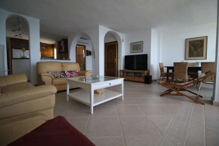 2 makuuhuone Huoneisto vuokrattavana paikassa Torrevieja - 1 200 € (Ref: 8925910)