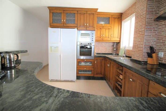 2 makuuhuone Huoneisto vuokrattavana paikassa Torrevieja - 1 200 € (Ref: 8925910)