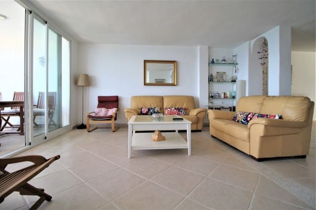 2 makuuhuone Huoneisto vuokrattavana paikassa Torrevieja - 1 200 € (Ref: 8925910)