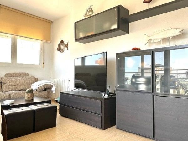 2 slaapkamer Appartement te huur in Guardamar del Segura met zwembad garage - € 550 (Ref: 8925912)