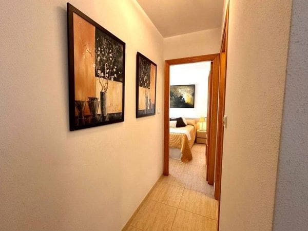 2 slaapkamer Appartement te huur in Guardamar del Segura met zwembad garage - € 550 (Ref: 8925912)