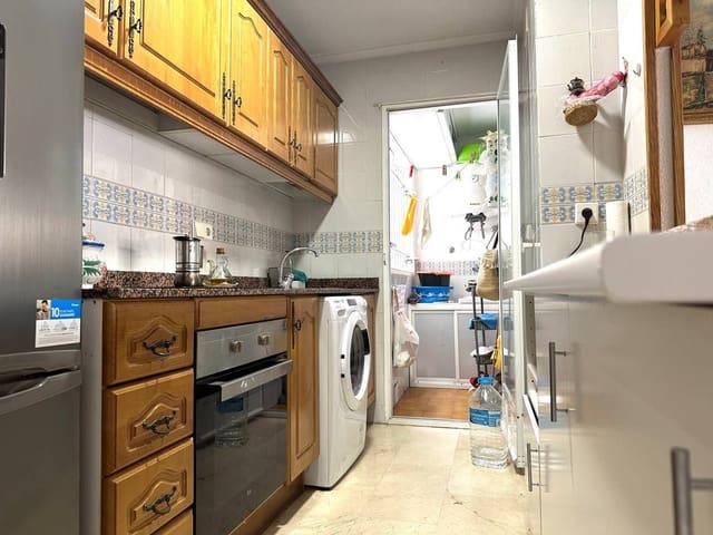 2 makuuhuone Huoneisto vuokrattavana paikassa Torrevieja mukana 
autotalli - 600 € (Ref: 8925914)