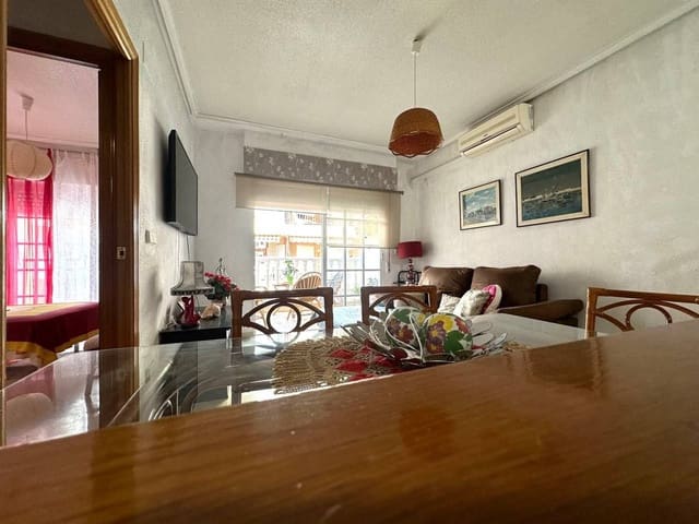 2 makuuhuone Huoneisto vuokrattavana paikassa Torrevieja mukana 
autotalli - 600 € (Ref: 8925914)