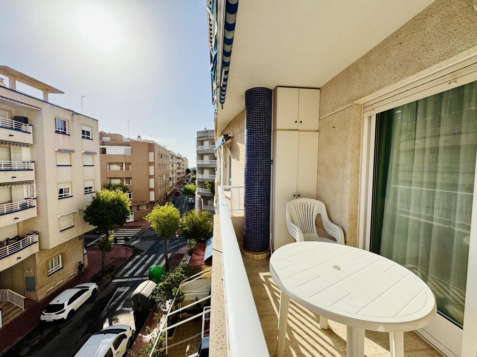 2 slaapkamer Appartement te huur in Guardamar del Segura met zwembad - € 550 (Ref: 8925915)