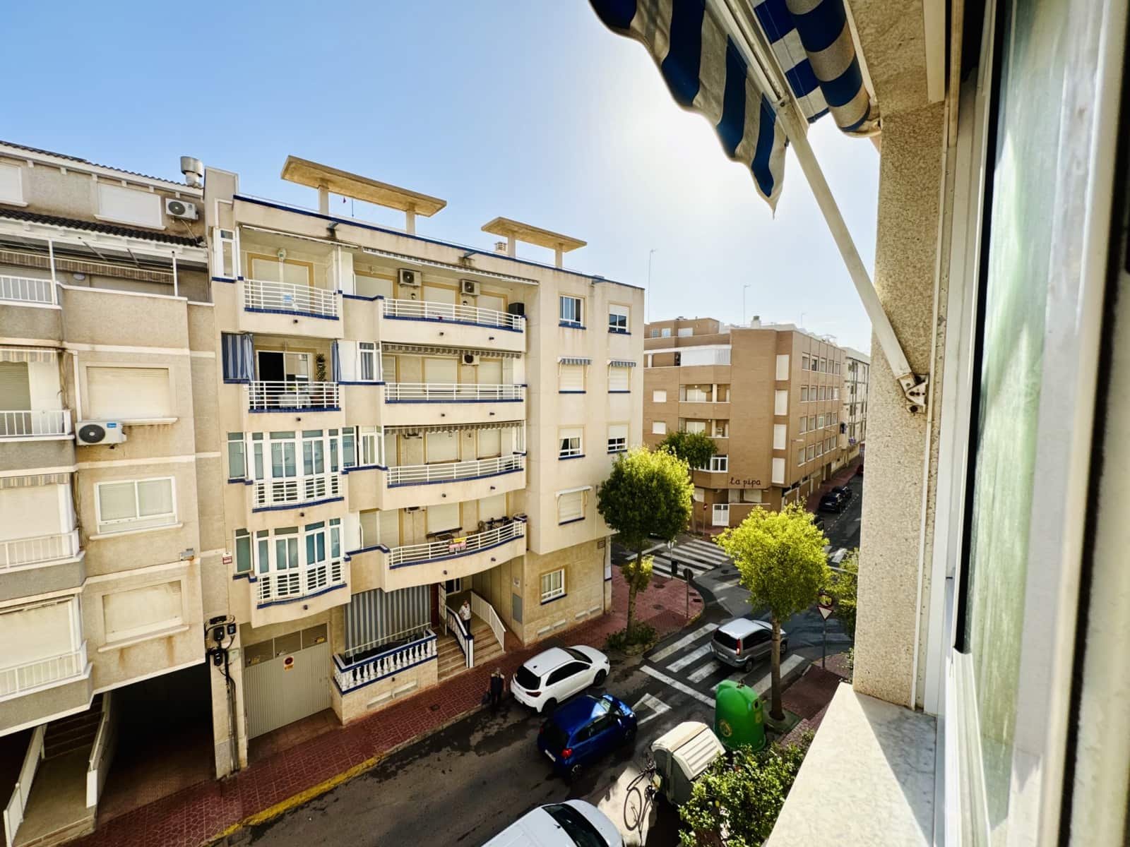 2 slaapkamer Appartement te huur in Guardamar del Segura met zwembad - € 550 (Ref: 8925915)