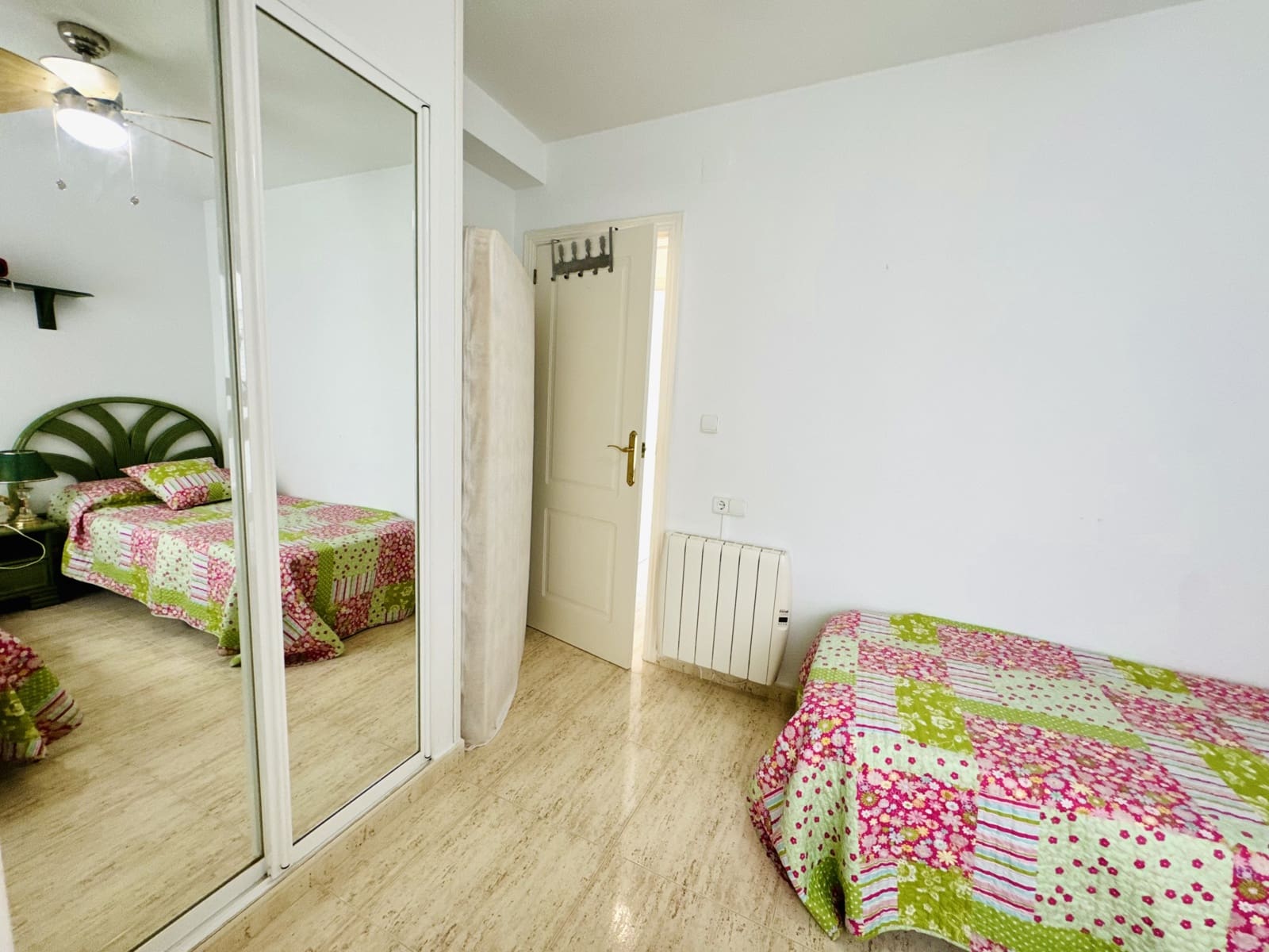 2 slaapkamer Appartement te huur in Guardamar del Segura met zwembad - € 550 (Ref: 8925915)