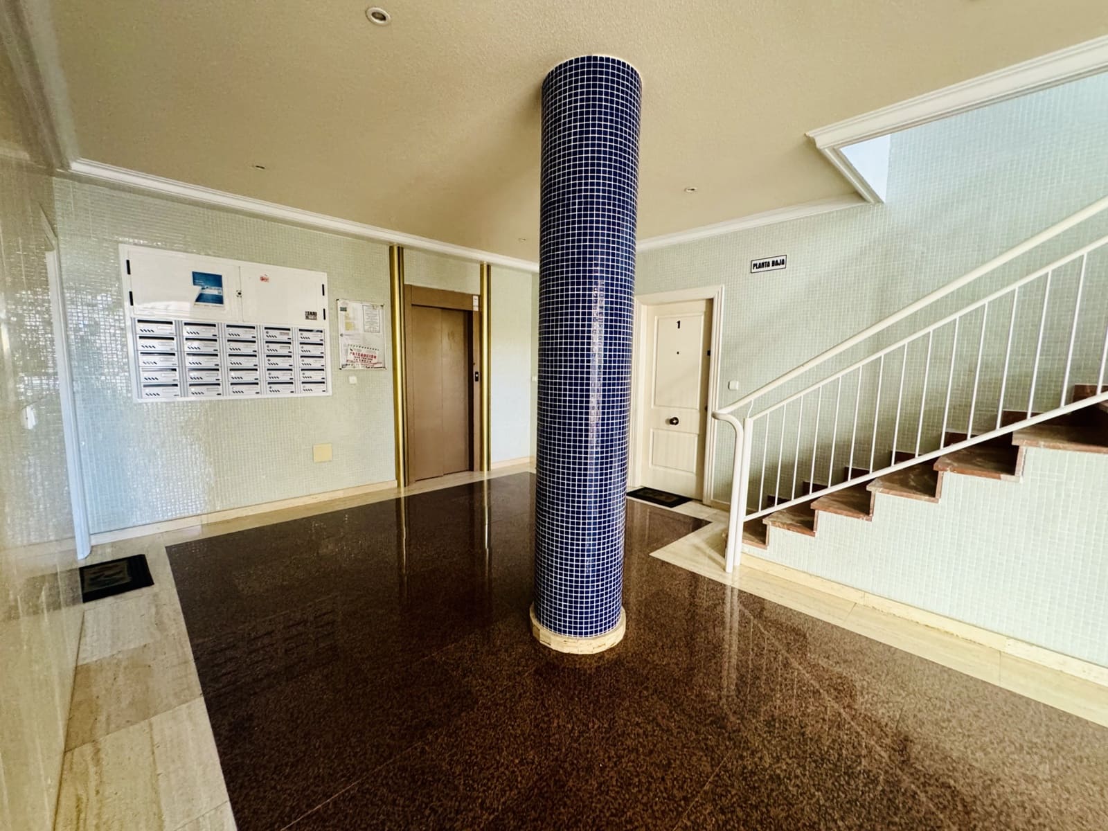 2 slaapkamer Appartement te huur in Guardamar del Segura met zwembad - € 550 (Ref: 8925915)