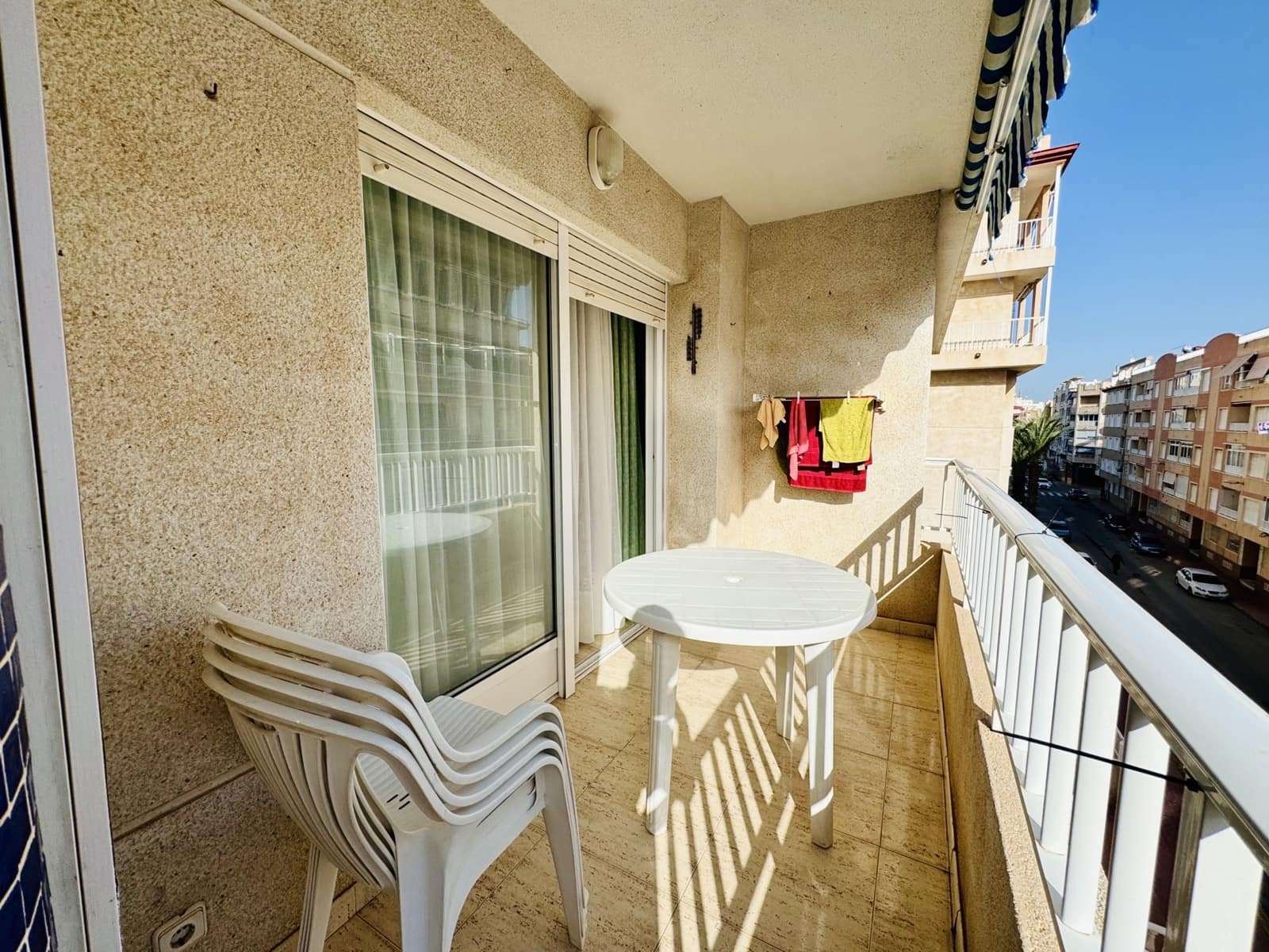 2 slaapkamer Appartement te huur in Guardamar del Segura met zwembad - € 550 (Ref: 8925915)