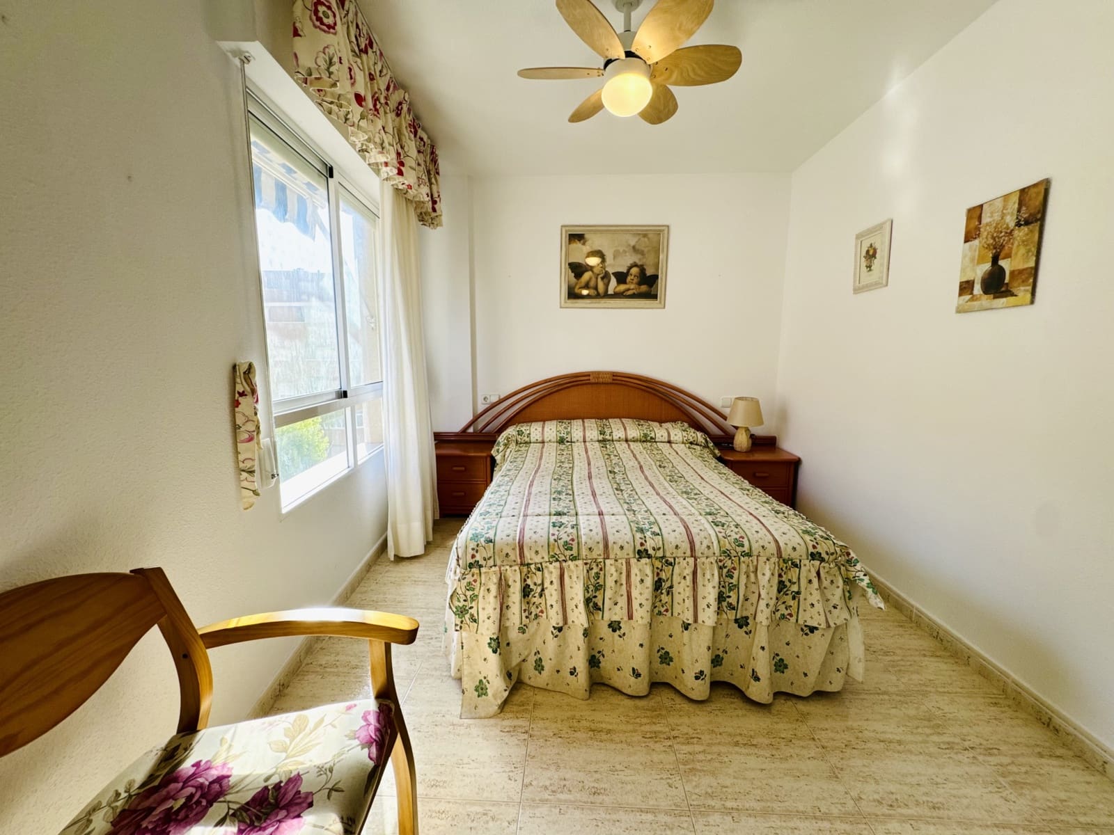 2 slaapkamer Appartement te huur in Guardamar del Segura met zwembad - € 550 (Ref: 8925915)