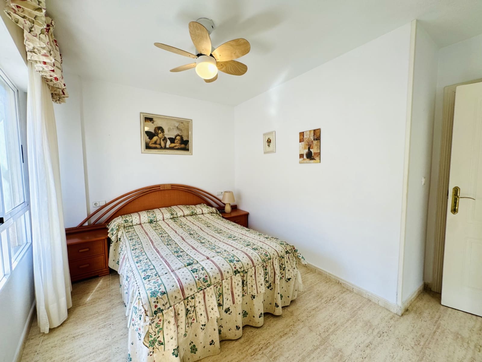 2 slaapkamer Appartement te huur in Guardamar del Segura met zwembad - € 550 (Ref: 8925915)