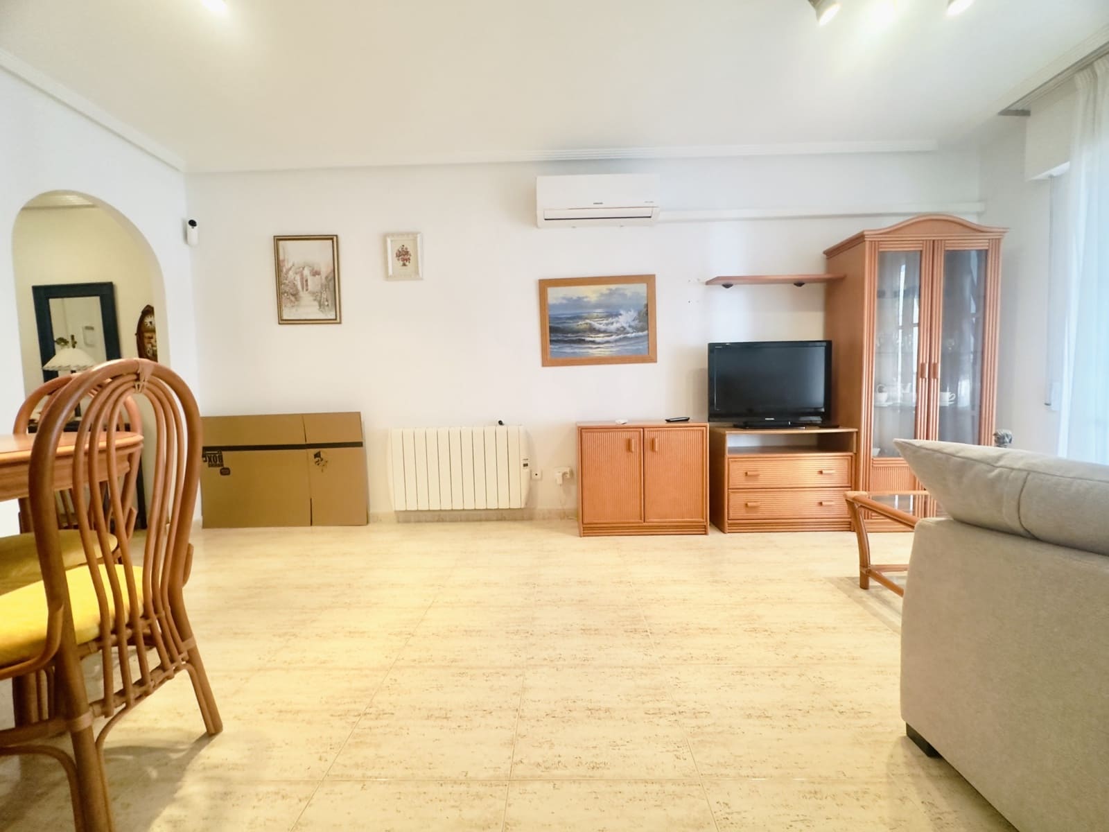 2 slaapkamer Appartement te huur in Guardamar del Segura met zwembad - € 550 (Ref: 8925915)