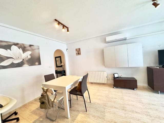 Apartamento de 2 habitaciones en Las Viñas, Guardamar del Segura en alquiler con piscina - 550 € (Ref: 8925915)