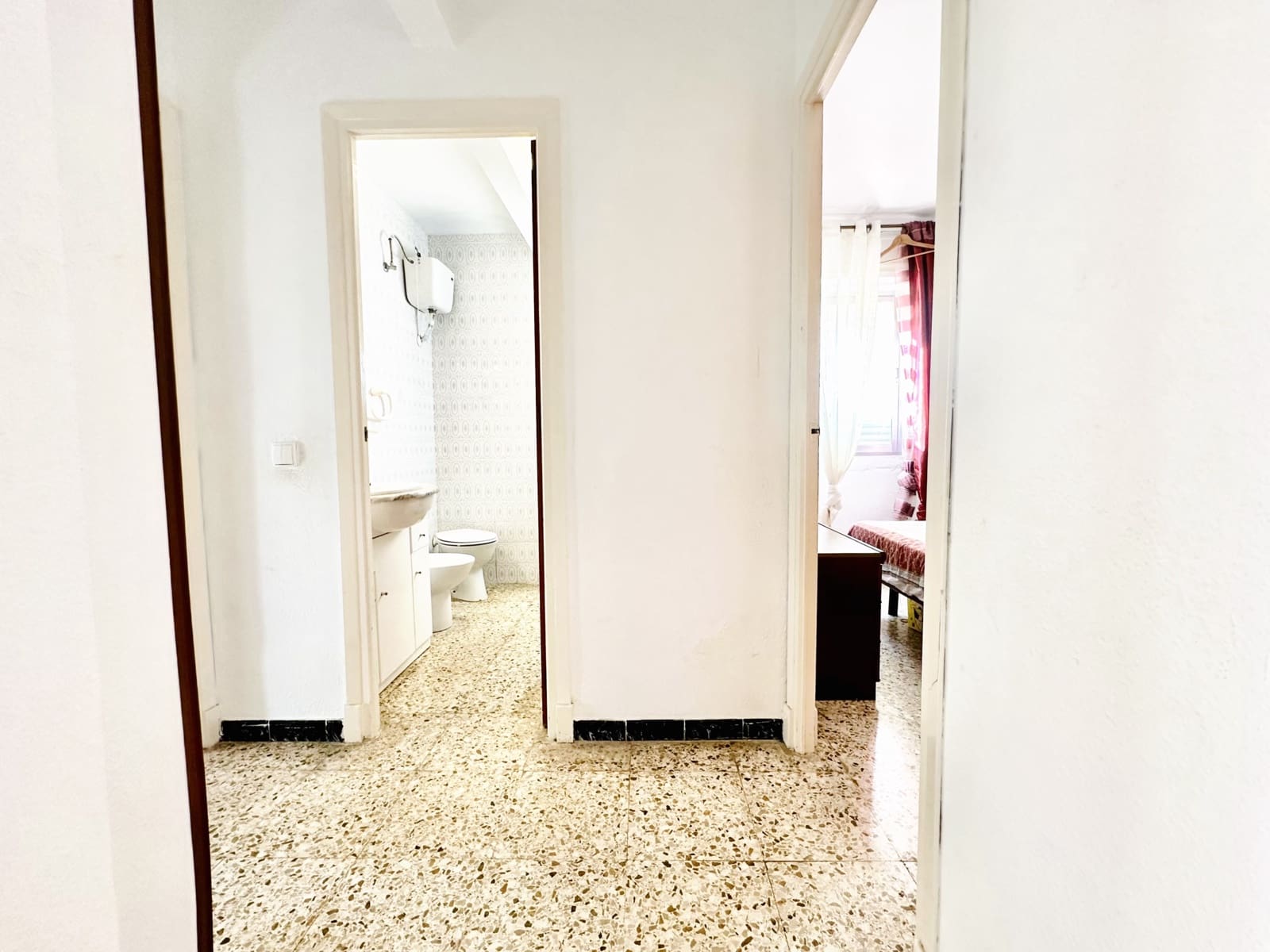 2 slaapkamer Appartement te huur in Guardamar del Segura - € 500 (Ref: 8925916)
