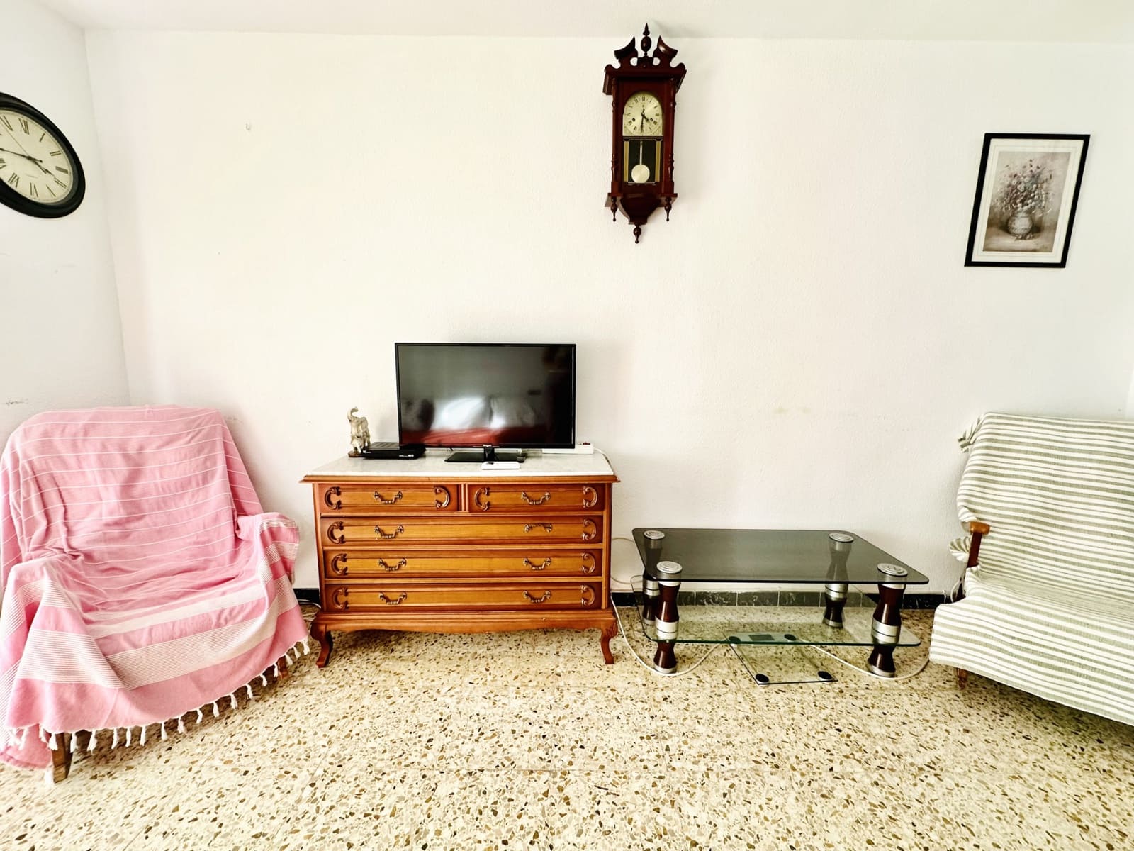 2 slaapkamer Appartement te huur in Guardamar del Segura - € 500 (Ref: 8925916)