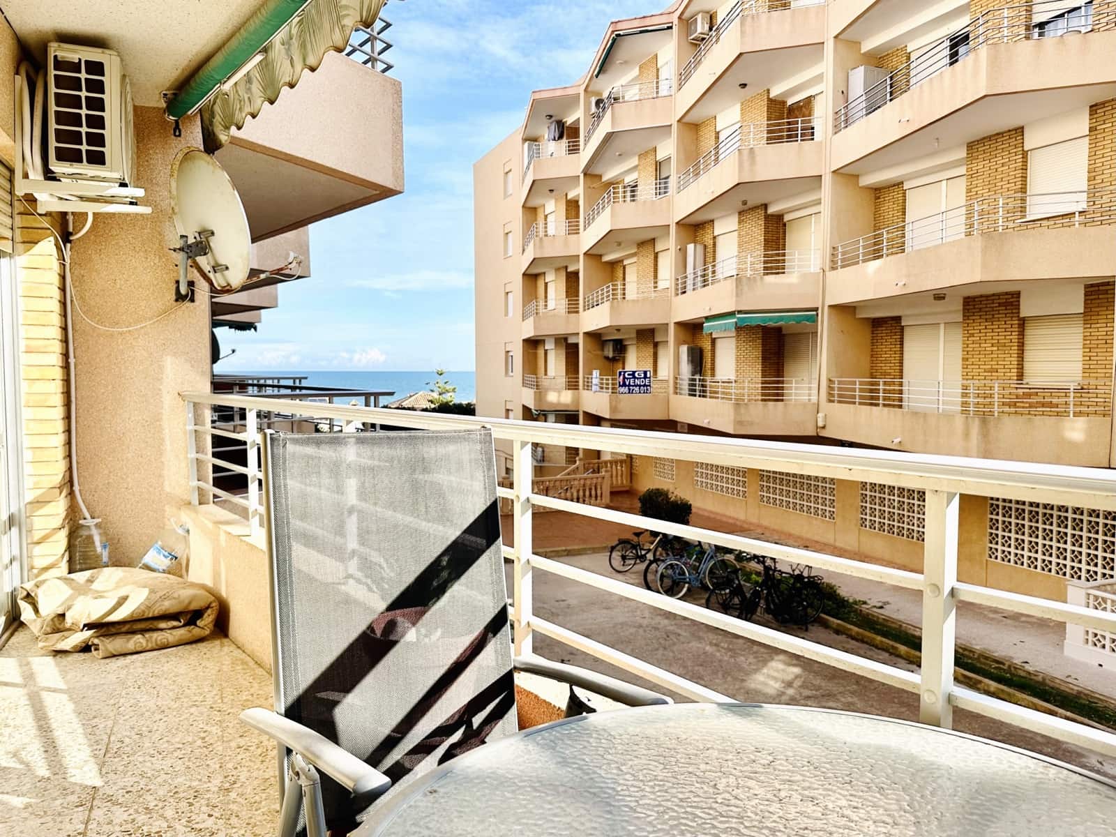 2 slaapkamer Appartement te huur in Guardamar del Segura - € 500 (Ref: 8925916)