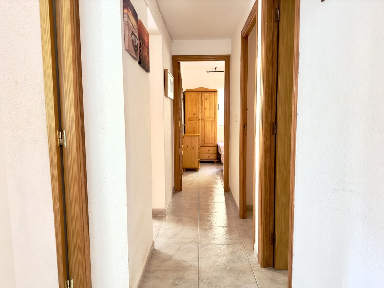 Apartamento de 3 habitaciones en Guardamar del Segura en alquiler con piscina - 700 € (Ref: 8929462)