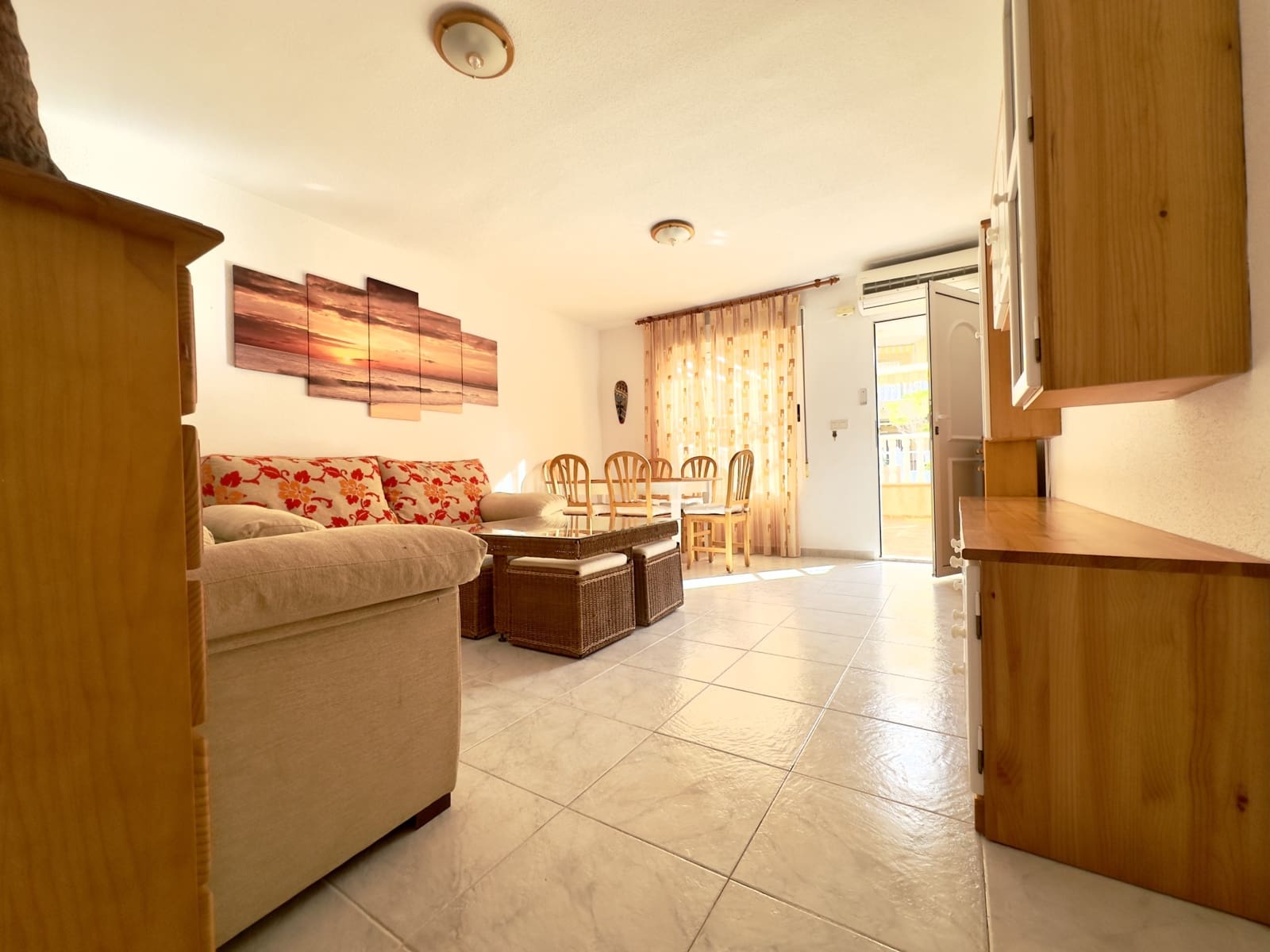 Apartamento de 3 habitaciones en Guardamar del Segura en alquiler con piscina - 700 € (Ref: 8929462)