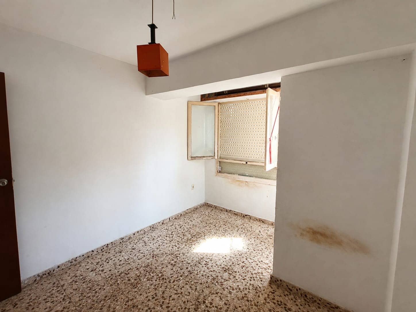 8 Zimmer Hotel zu verkaufen in Guardamar del Segura - 130.000 € (Ref: 9168952)