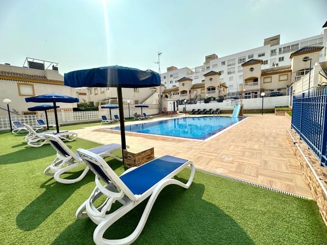 3 makuuhuone Bungalow vuokrattavana paikassa El Edén, Guardamar del Segura mukana uima-altaan 
autotalli - 750 € (Ref: 9184878)