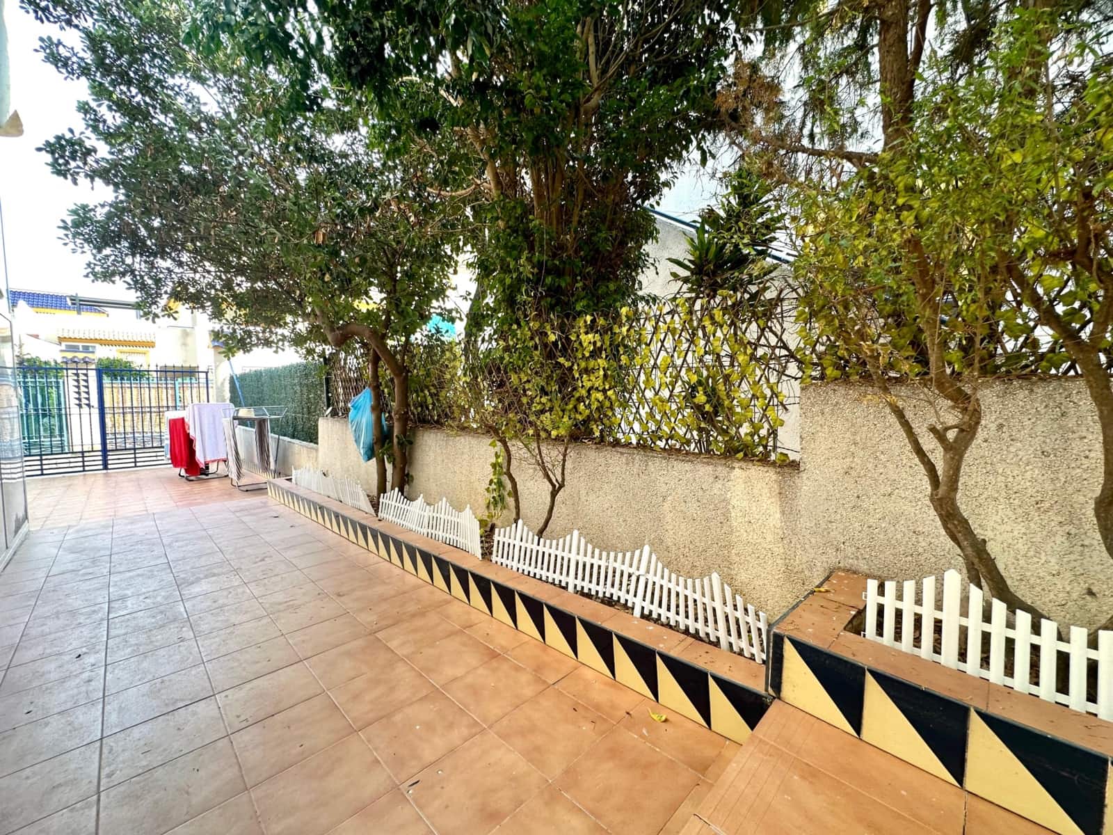 3 makuuhuone Bungalow vuokrattavana paikassa Guardamar del Segura mukana uima-altaan 
autotalli - 750 € (Ref: 9184878)