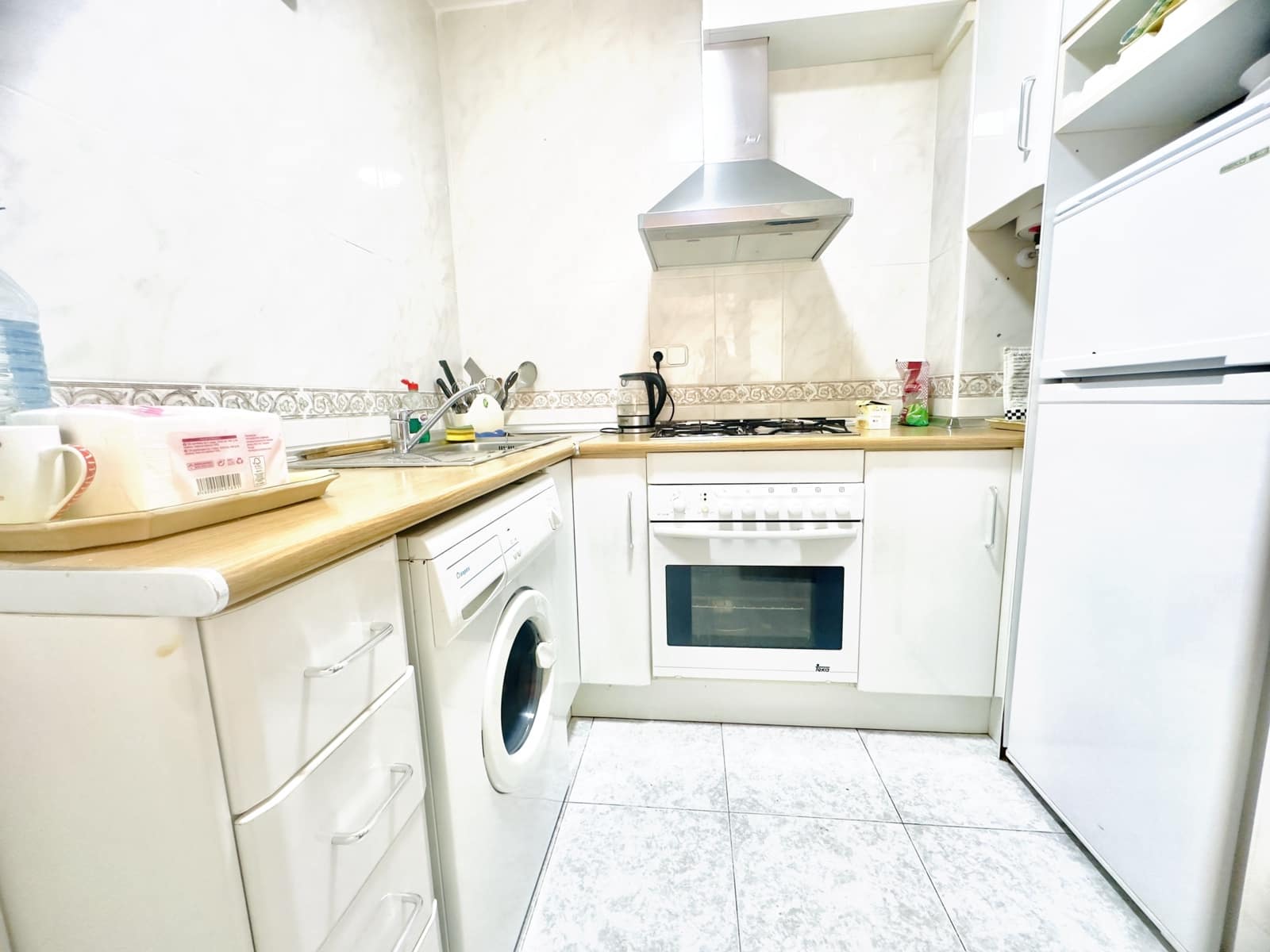 1 slaapkamer Appartement te huur in Guardamar del Segura - € 500 (Ref: 9197153)