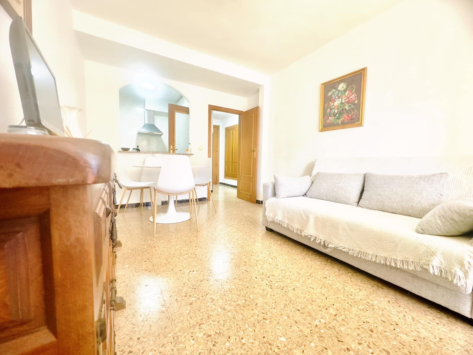 1 slaapkamer Appartement te huur in Guardamar del Segura - € 500 (Ref: 9197153)