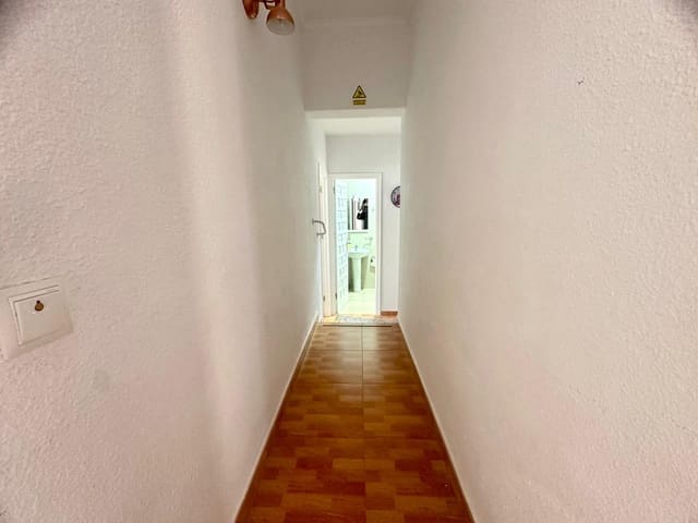 4 Zimmer Villa zu vermieten in Centro - Muelle Pesquero, Torrevieja mit Garage - 1.100 € (Ref: 9207609)