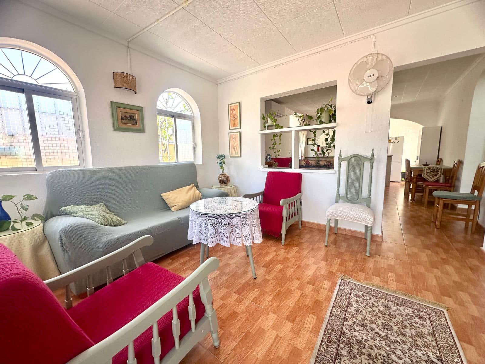 4 Zimmer Villa zu vermieten in Torrevieja mit Garage - 1.100 € (Ref: 9207609)