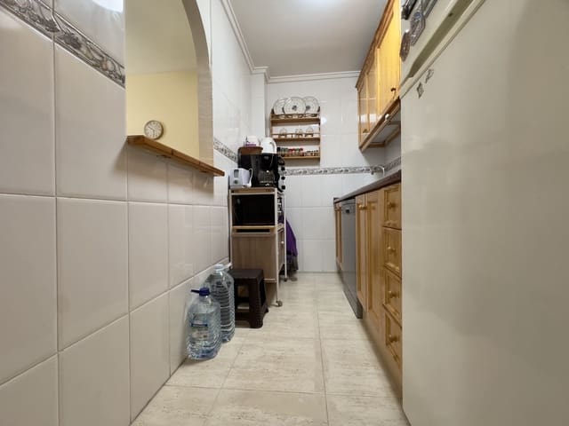 1 bedroom Apartment for rent in Guardamar del Segura with pool - € 500 (Ref: 9306911)