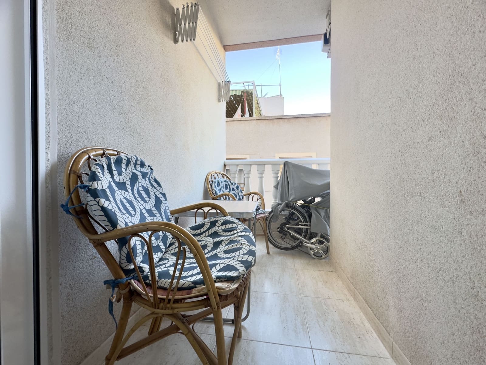 1 bedroom Apartment for rent in Guardamar del Segura with pool - € 500 (Ref: 9306911)