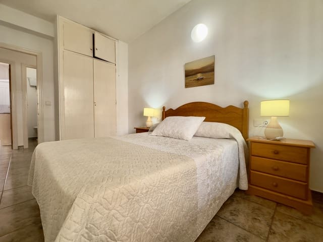 3 makuuhuone Huoneisto vuokrattavana paikassa Zona Pueblo, Guardamar del Segura - 850 € (Ref: 9354173)