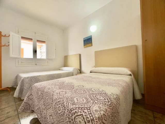 3 makuuhuone Huoneisto vuokrattavana paikassa Zona Pueblo, Guardamar del Segura - 850 € (Ref: 9354173)