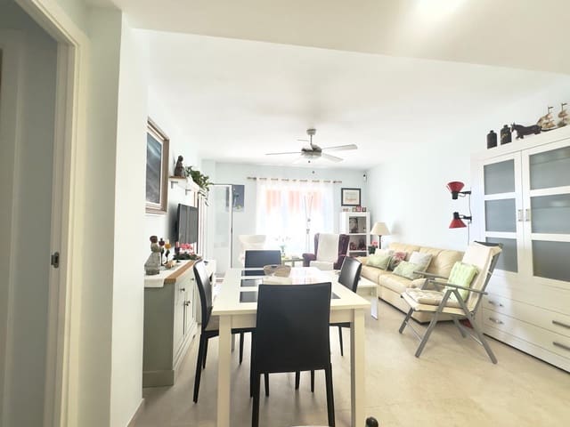 3 makuuhuone Huoneisto vuokrattavana paikassa Torrevieja - 700 € (Ref: 9946278)