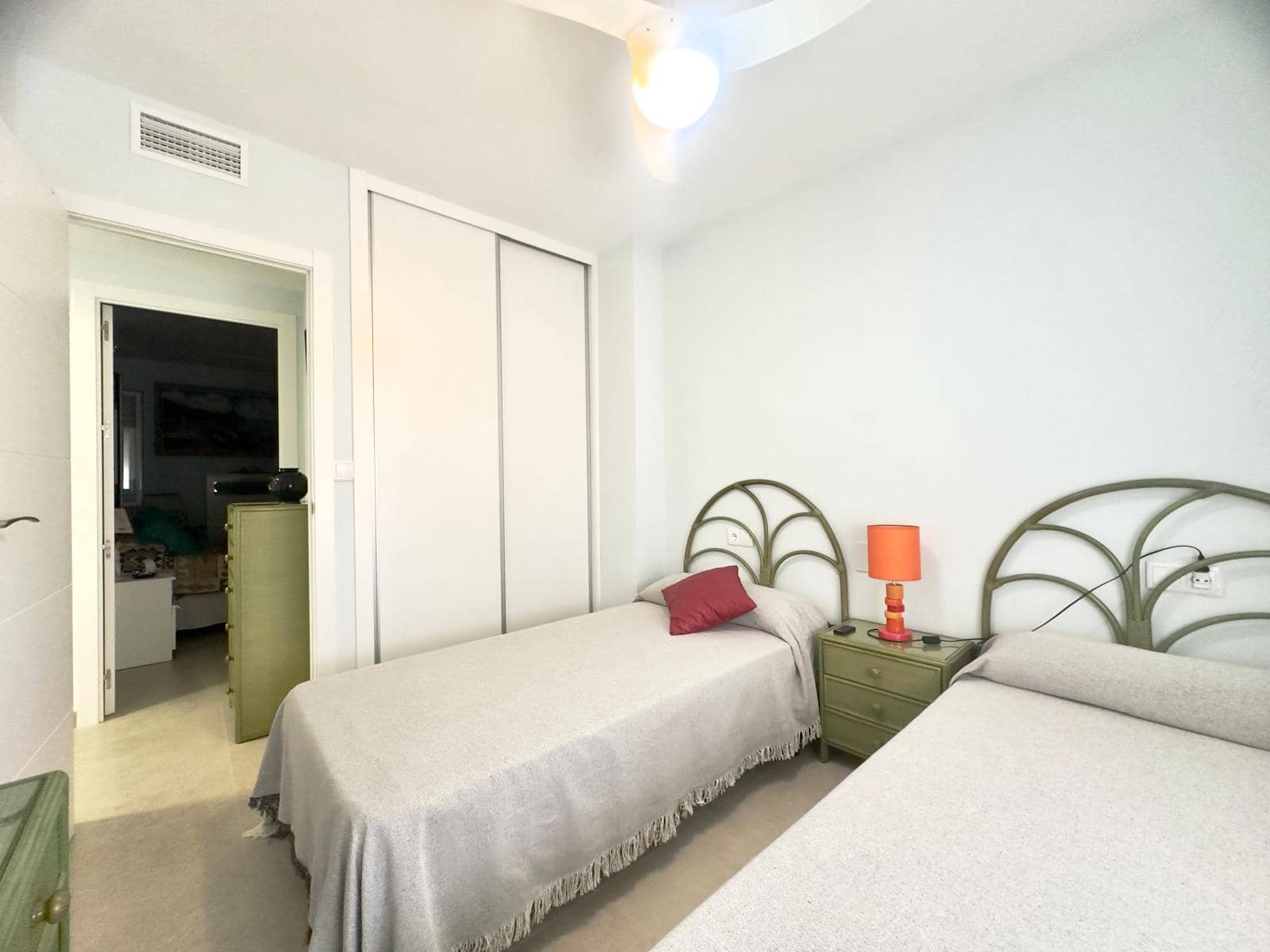 3 camera da letto Appartamento da affittare in Torrevieja - 700 € (Rif: 9946278)