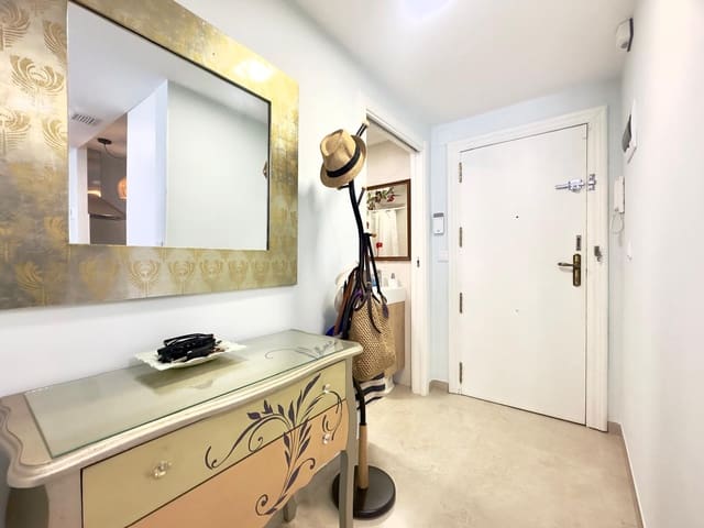 3 makuuhuone Huoneisto vuokrattavana paikassa Torrevieja - 700 € (Ref: 9946278)