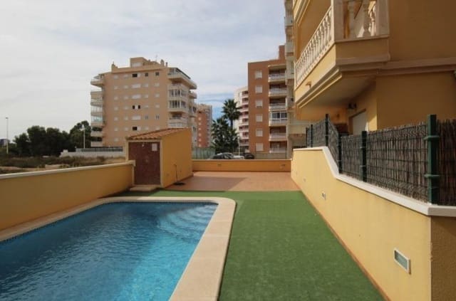 2 bedroom Apartment for sale in Guardamar del Segura with pool garage - € 155,000 (Ref: 9946279)