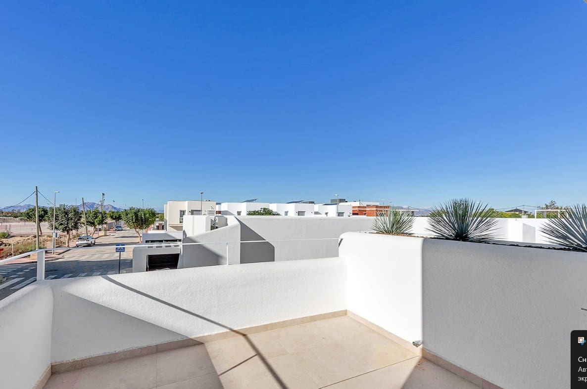 Apartamento de 3 habitaciones en Dolores en venta con piscina garaje - 279.900 € (Ref: 9946280)