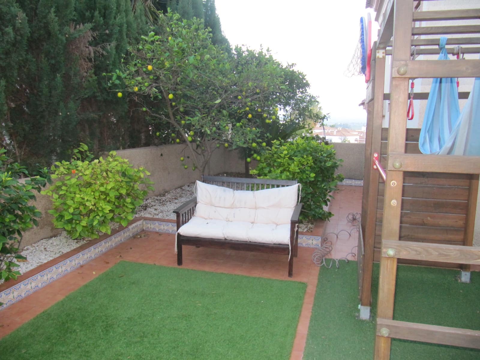 3 quarto Moradia Geminada para arrendar em San Fulgencio com piscina - 1 500 € (Ref: 9946287)