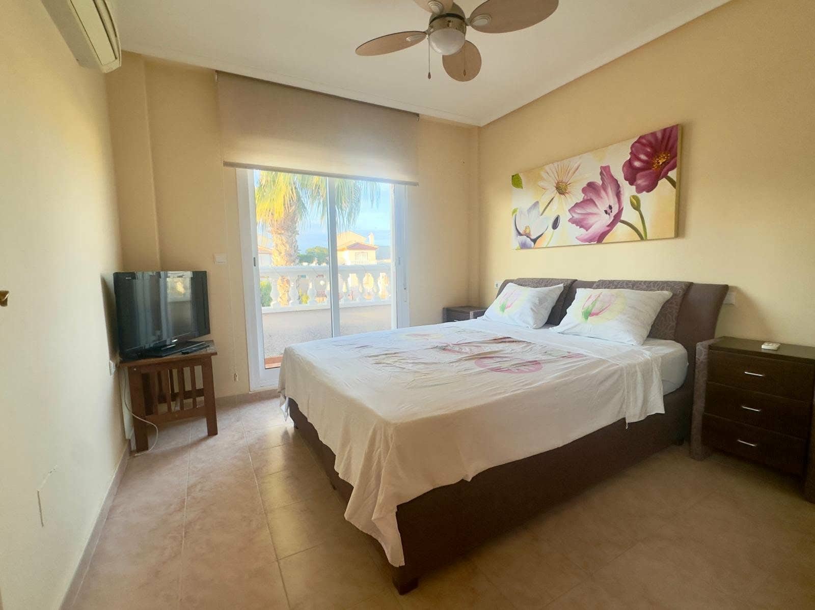 3 quarto Moradia Geminada para arrendar em San Fulgencio com piscina - 1 500 € (Ref: 9946287)