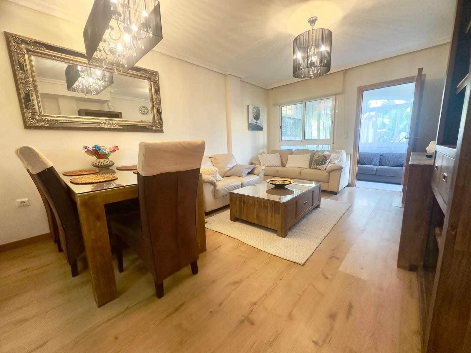 3 quarto Moradia Geminada para arrendar em San Fulgencio com piscina - 1 500 € (Ref: 9946287)