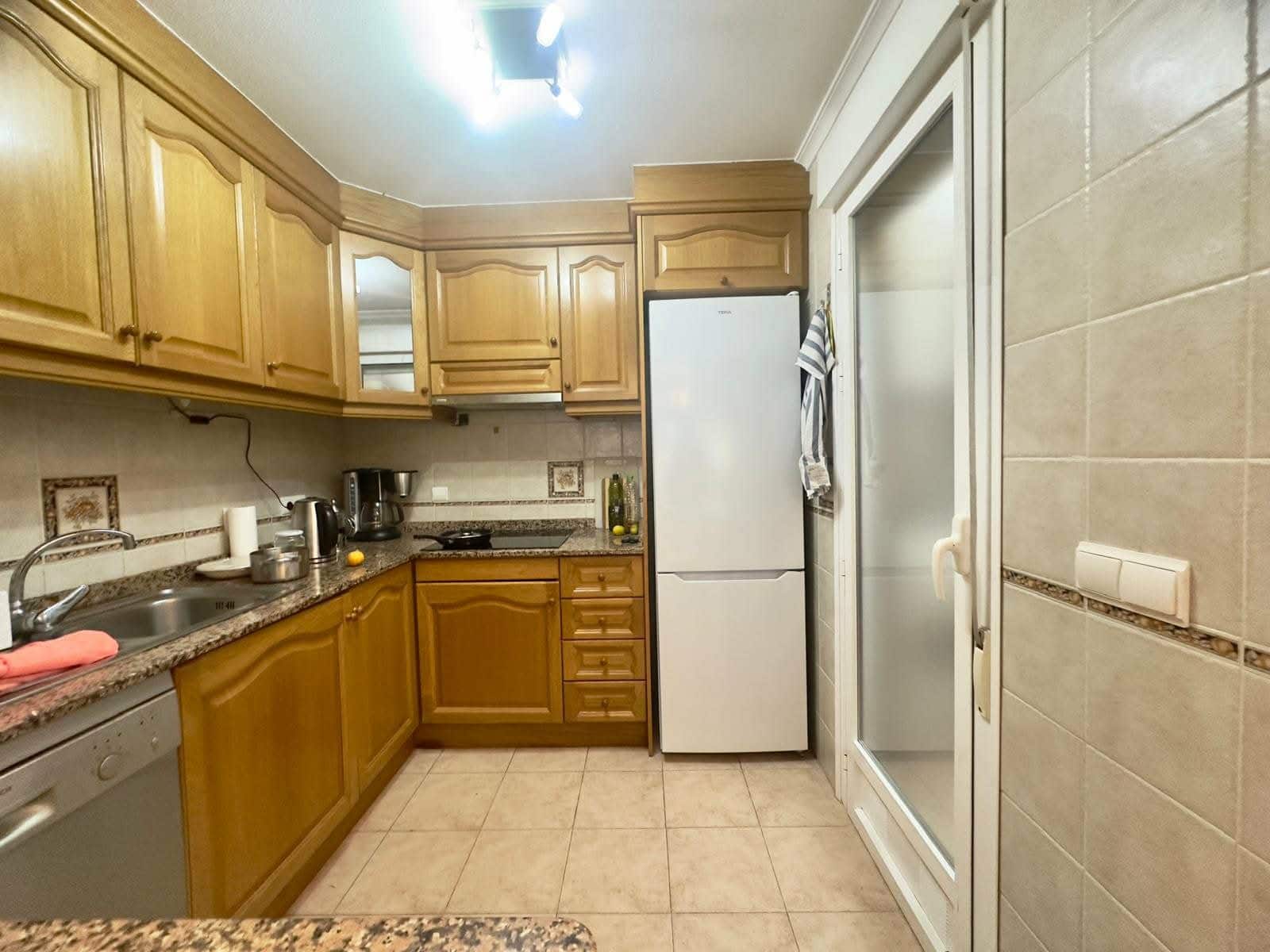 3 quarto Moradia Geminada para arrendar em San Fulgencio com piscina - 1 500 € (Ref: 9946287)