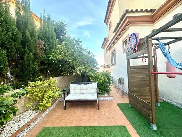 3 soveværelse Semi-Rækkehus til leje i San Fulgencio med swimmingpool - € 1.500 (Ref: 9946287)