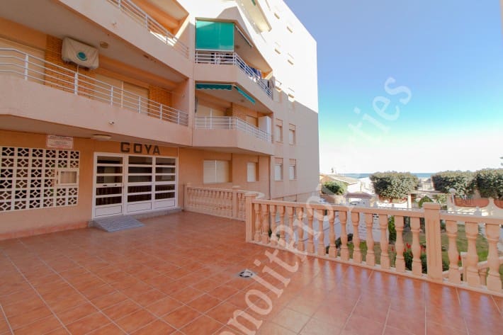 Apartamento de 2 habitaciones en Guardamar del Segura en venta - 175.000 € (Ref: 9946288)
