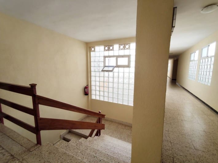 Apartamento de 2 habitaciones en Guardamar del Segura en venta - 175.000 € (Ref: 9946288)
