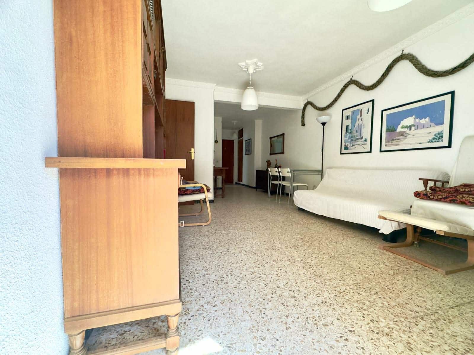 Apartamento de 2 habitaciones en Guardamar del Segura en venta - 175.000 € (Ref: 9946288)