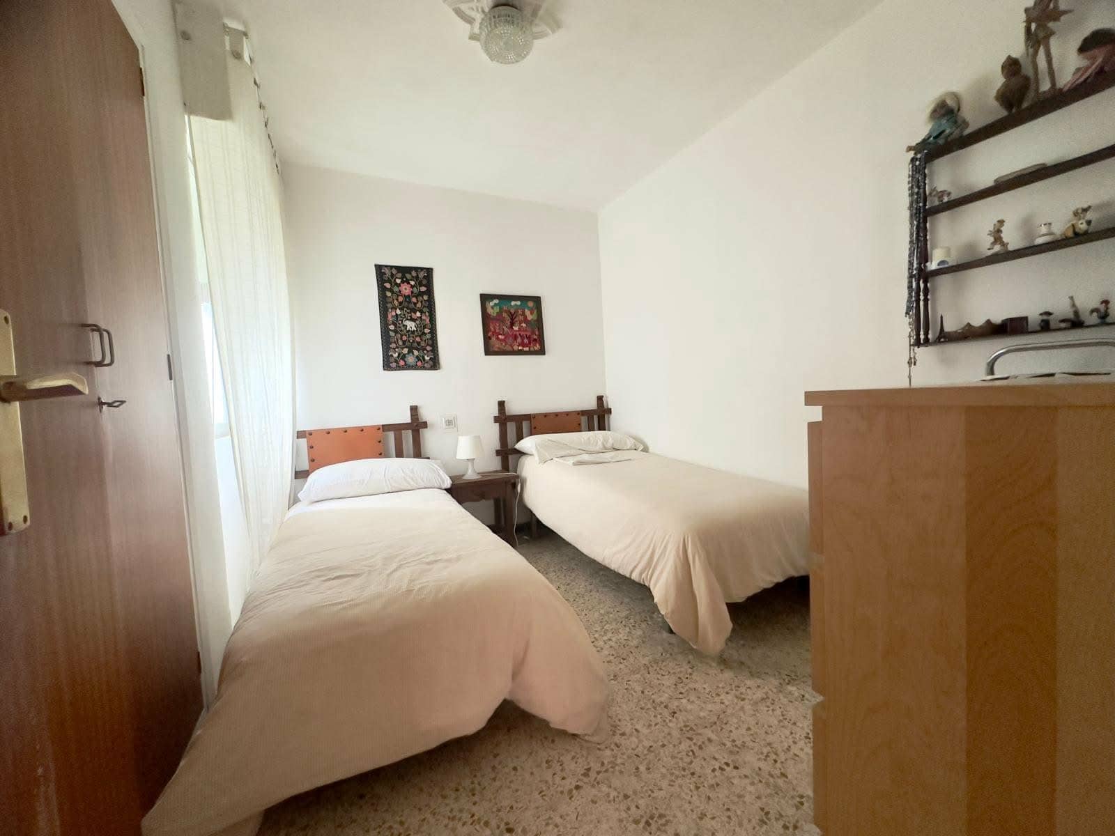 Apartamento de 2 habitaciones en Guardamar del Segura en venta - 175.000 € (Ref: 9946288)